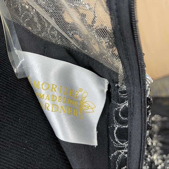 MORI LEE MERMAID STYLE DRESS - Picture 12 of 13